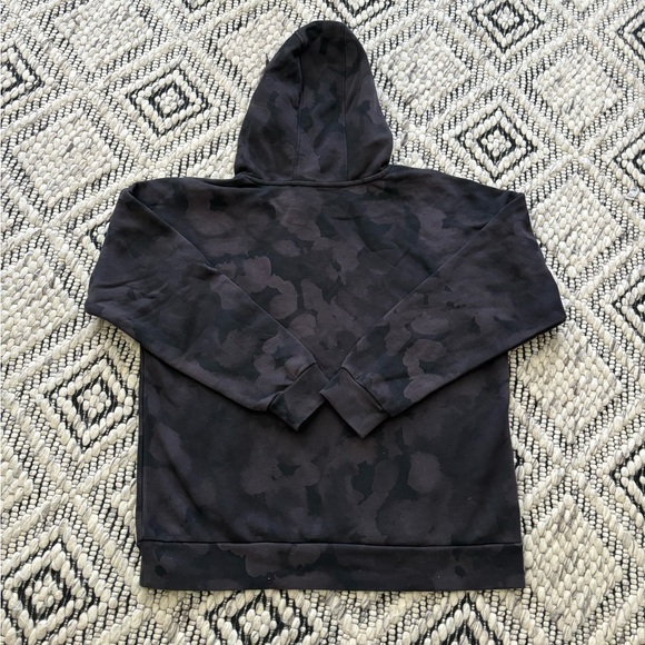 Like New LazyPants Camo Sweater - Picture 2 of 4